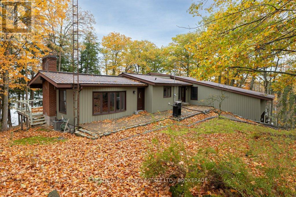 1190 ALAMO LANE, Frontenac, Ontario