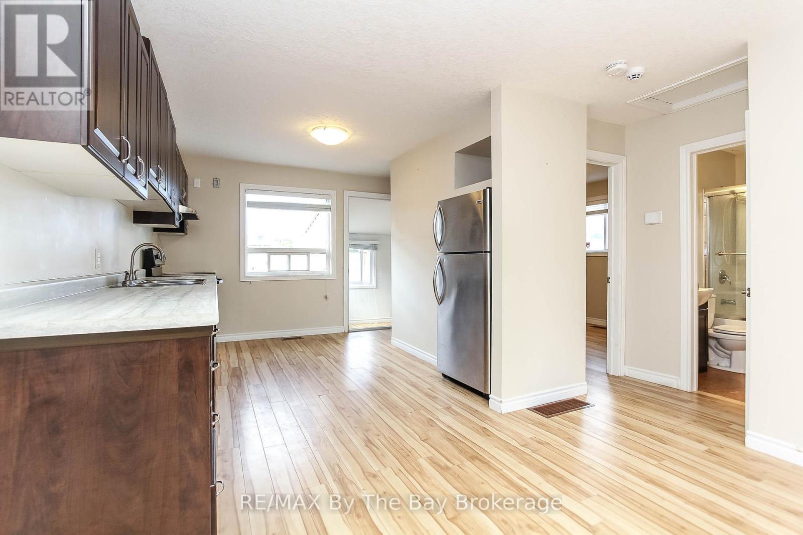 24 Glenwood Drive, Wasaga Beach, Ontario  L9Z 2K5 - Photo 10 - S13186032