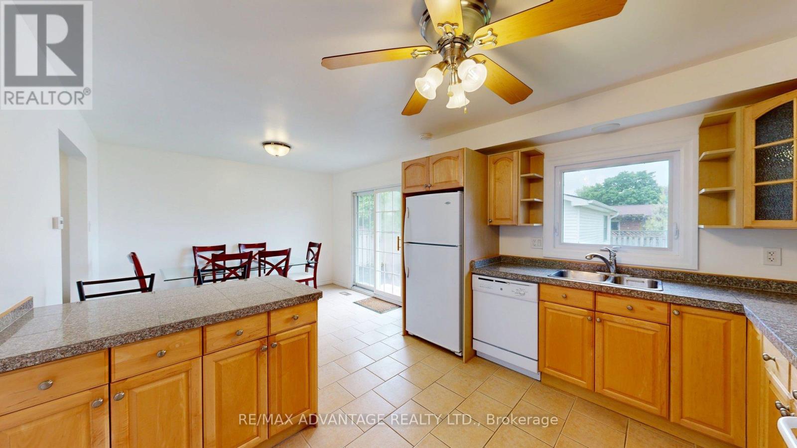 17 Finch Crescent, London South, Ontario  N6E 2E4 - Photo 12 - X13185670