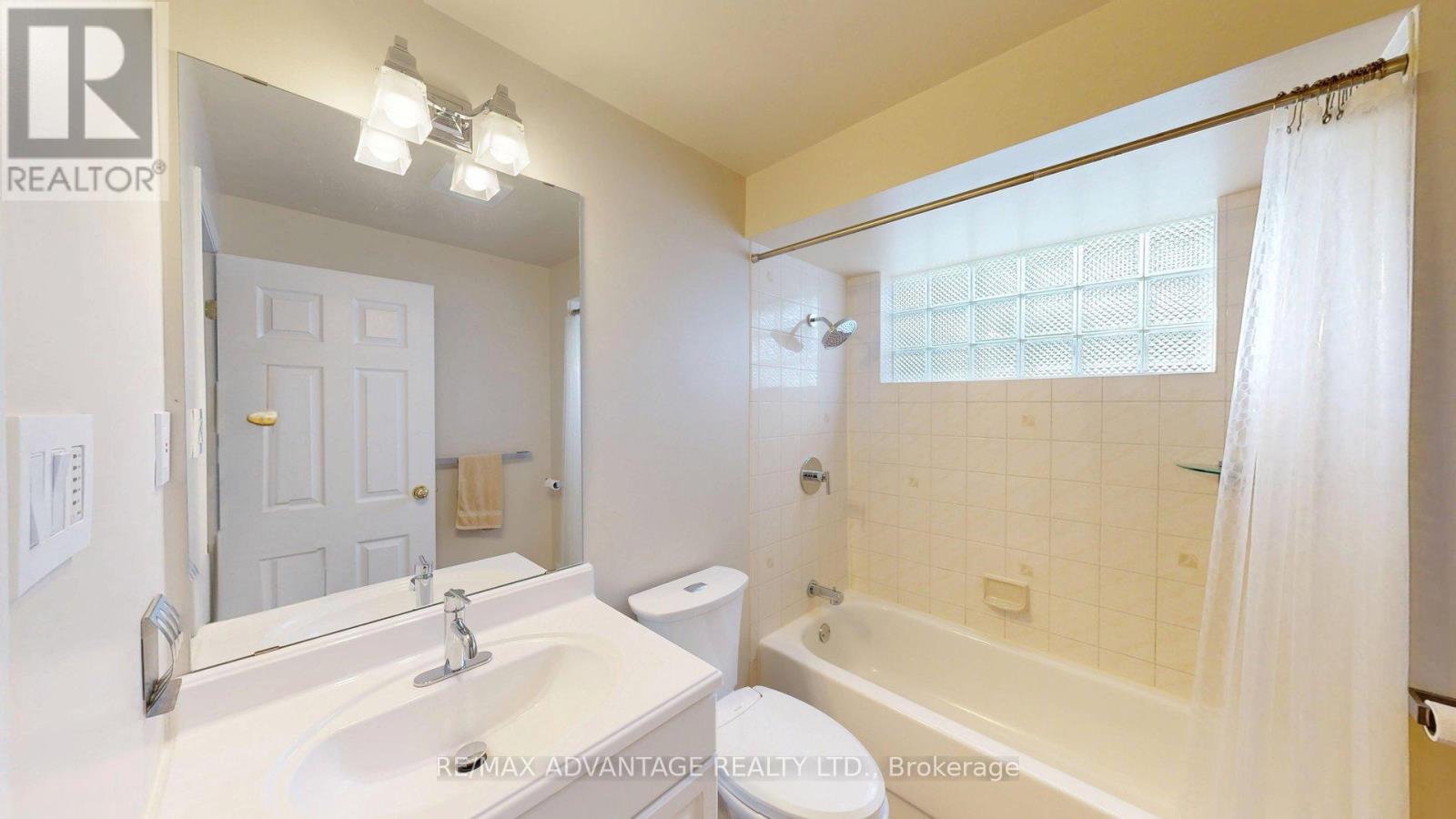 17 Finch Crescent, London South, Ontario  N6E 2E4 - Photo 21 - X13185670