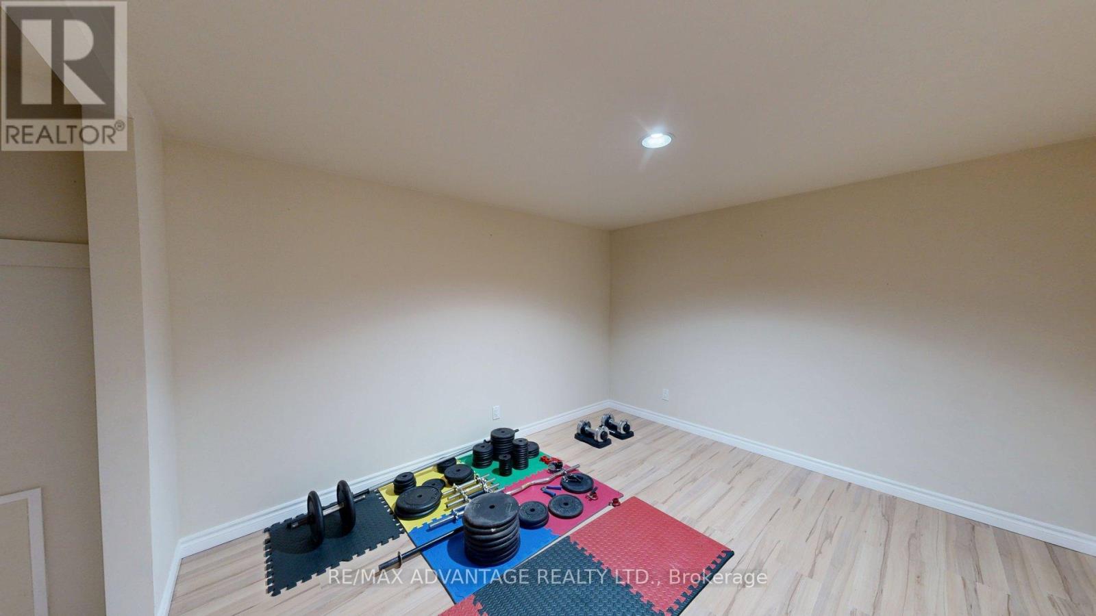 17 Finch Crescent, London South, Ontario  N6E 2E4 - Photo 25 - X13185670