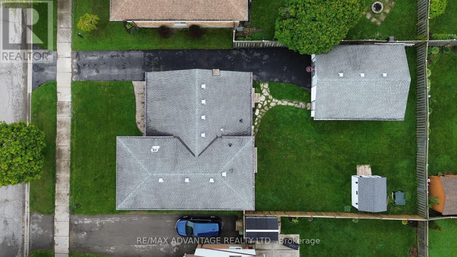 17 Finch Crescent, London South, Ontario  N6E 2E4 - Photo 3 - X13185670