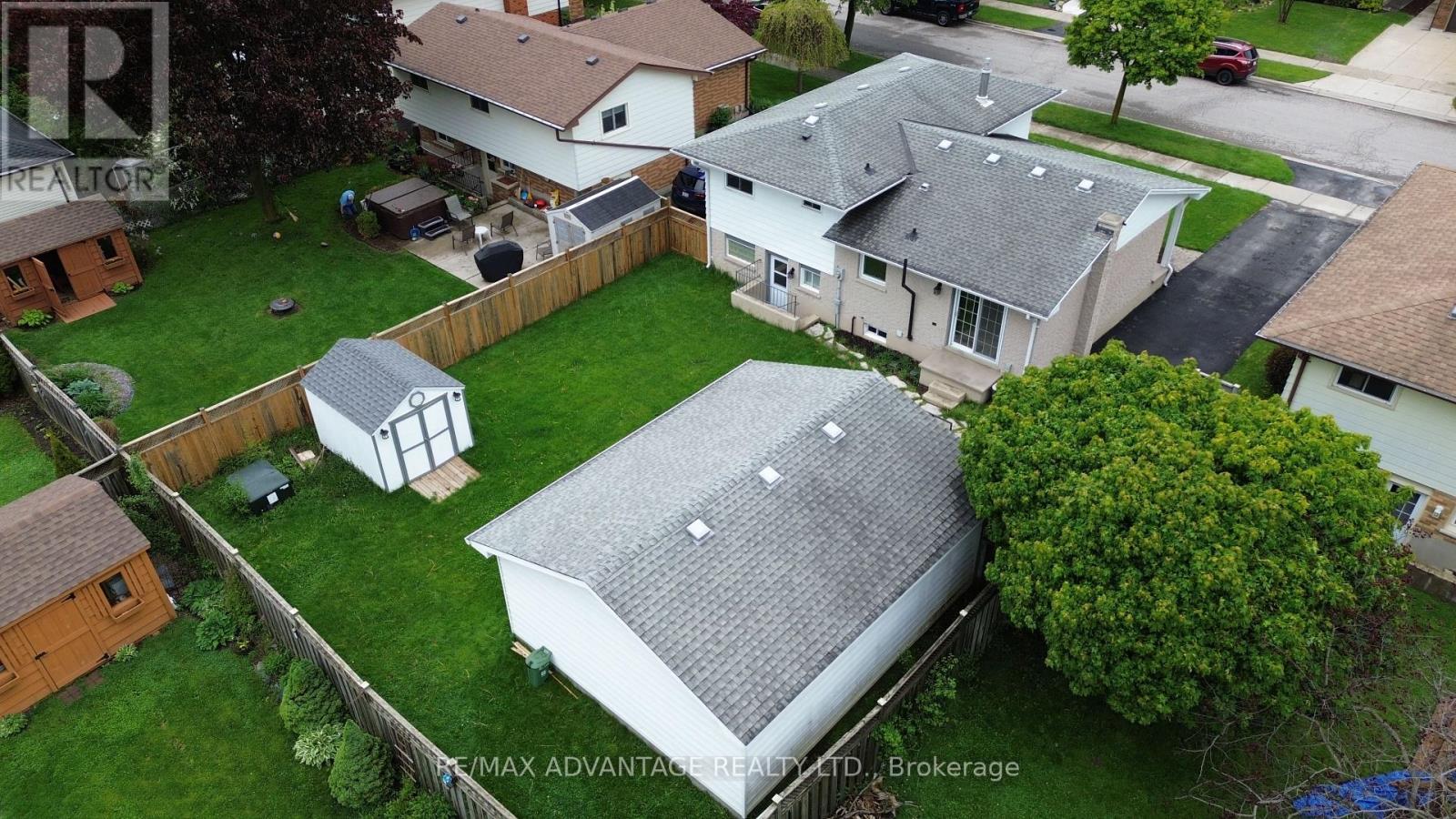 17 Finch Crescent, London South, Ontario  N6E 2E4 - Photo 35 - X13185670