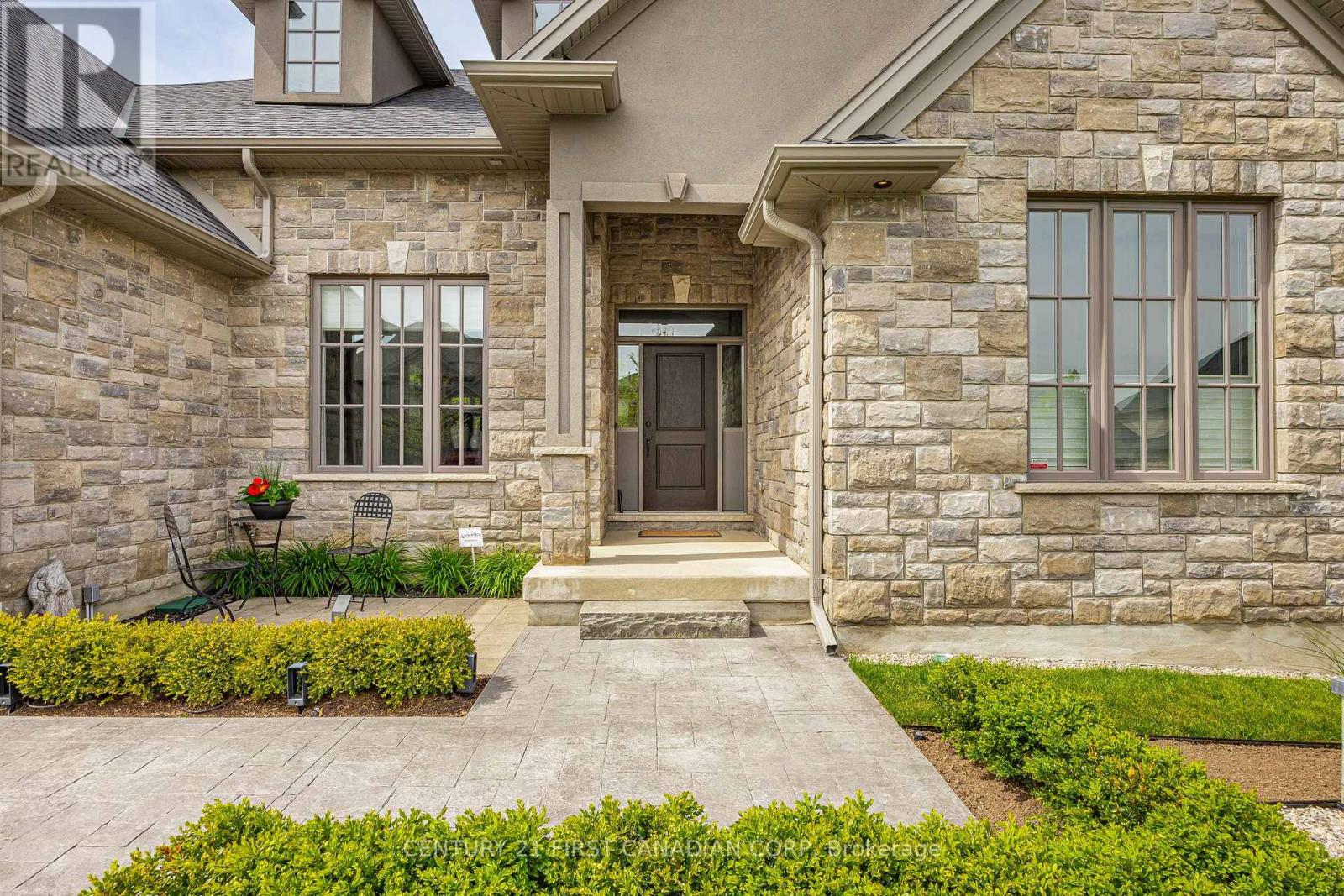 2263 Dauncey Crescent, London North, Ontario  N5X 3Z1 - Photo 4 - X13185708