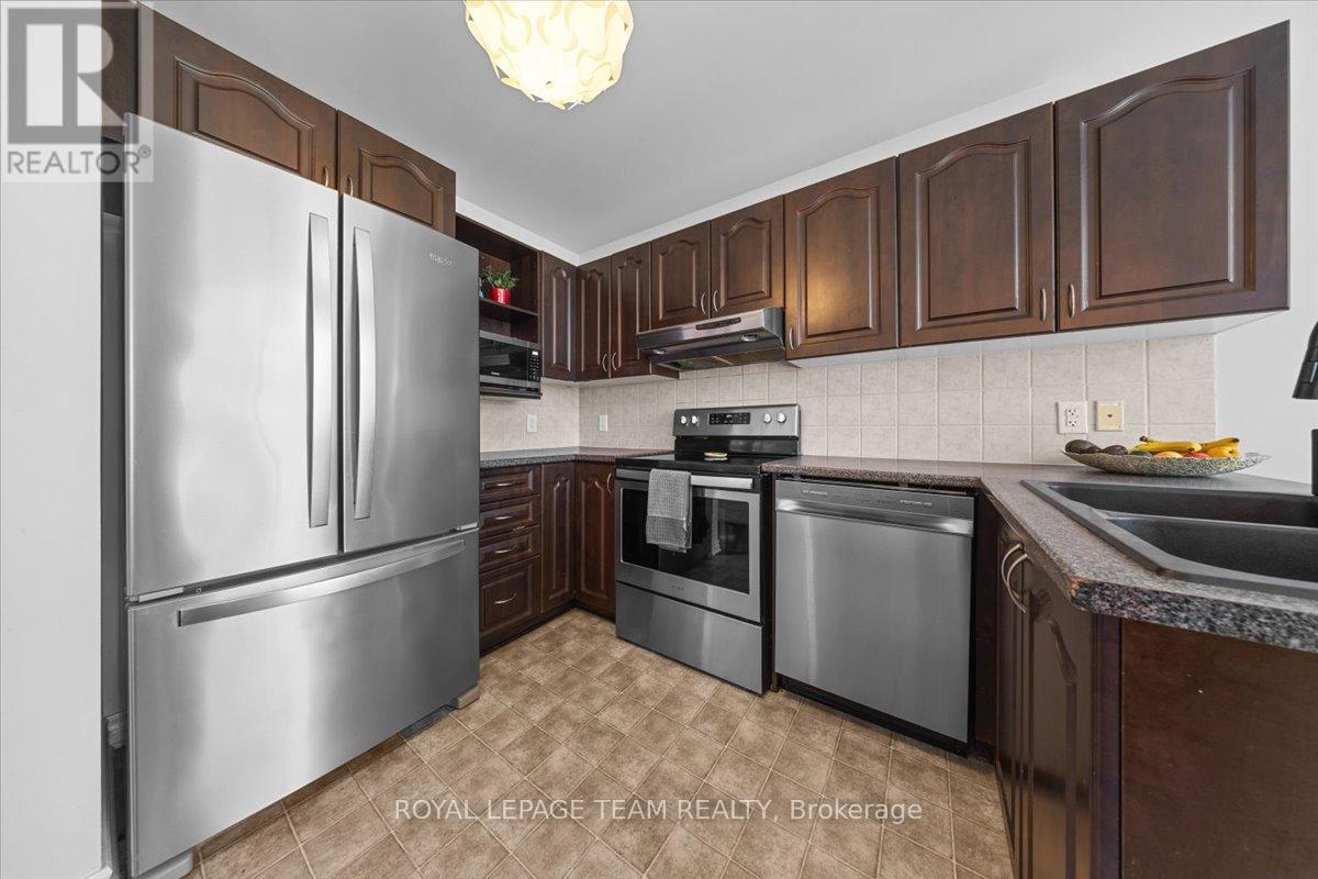 345 Forestbrook Street, Ottawa, Ontario  K2K 0B8 - Photo 22 - X13184286