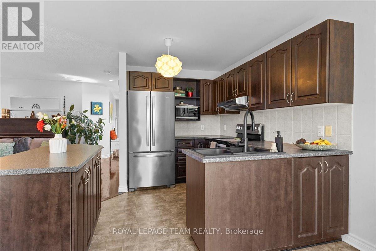345 Forestbrook Street, Ottawa, Ontario  K2K 0B8 - Photo 25 - X13184286
