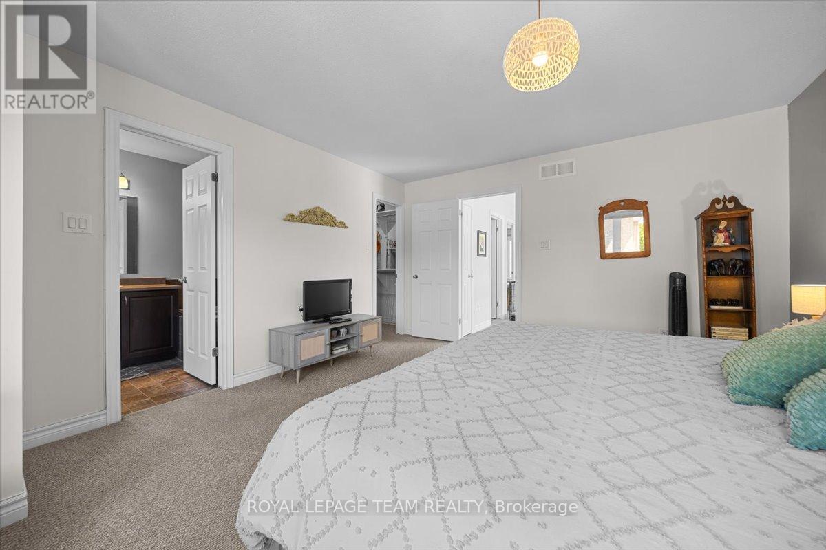 345 Forestbrook Street, Ottawa, Ontario  K2K 0B8 - Photo 28 - X13184286