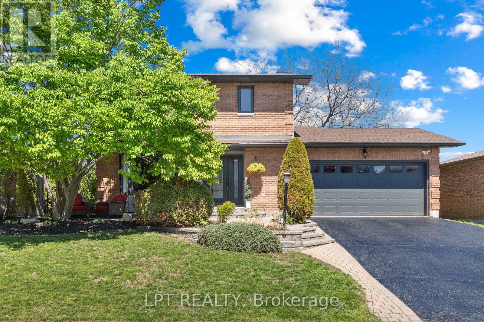 11 ELDERWOOD TRAIL, Ottawa, Ontario