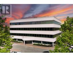 135 MICHAEL COWPLAND DRIVE, Ottawa, Ontario