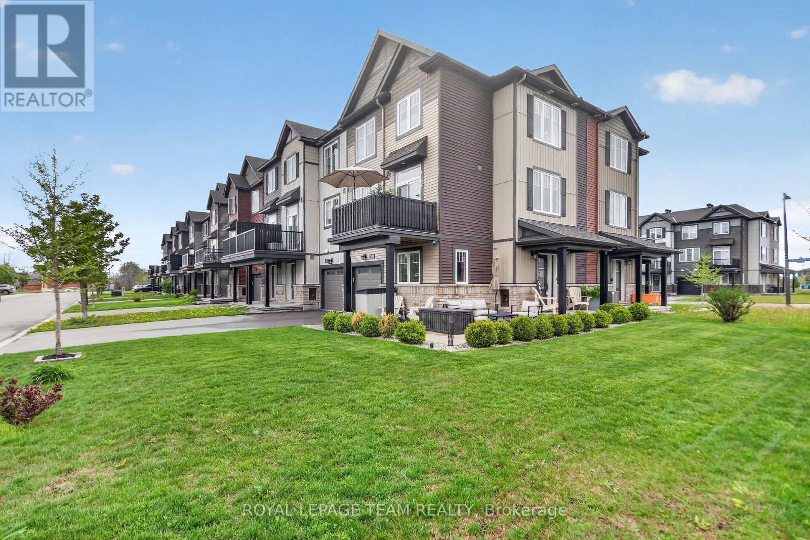 569 CLEMENCY CRESCENT, Ottawa, Ontario