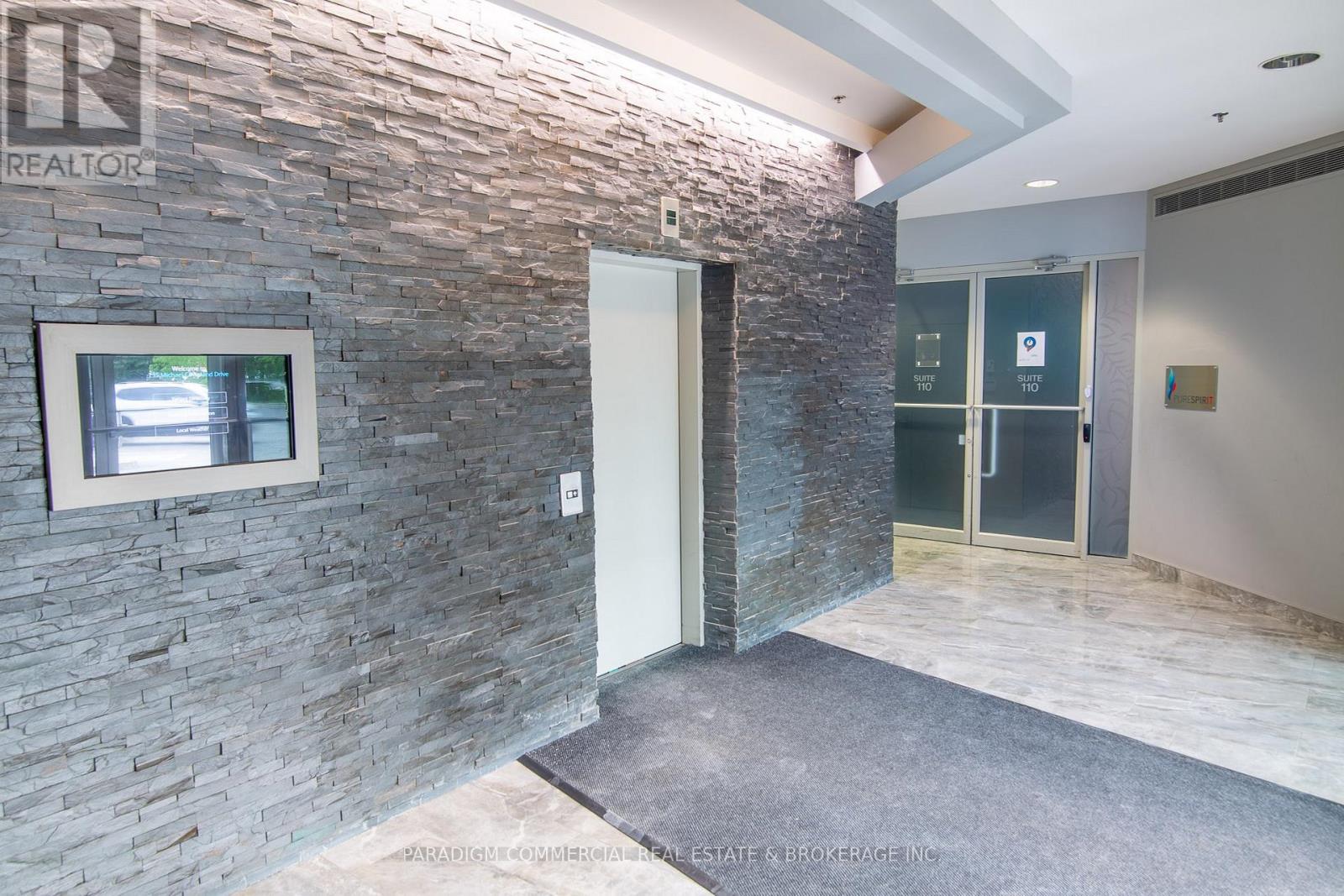 300, 301 - 135 Michael Cowpland Drive, Ottawa, Ontario  K2M 2E9 - Photo 6 - X13184826