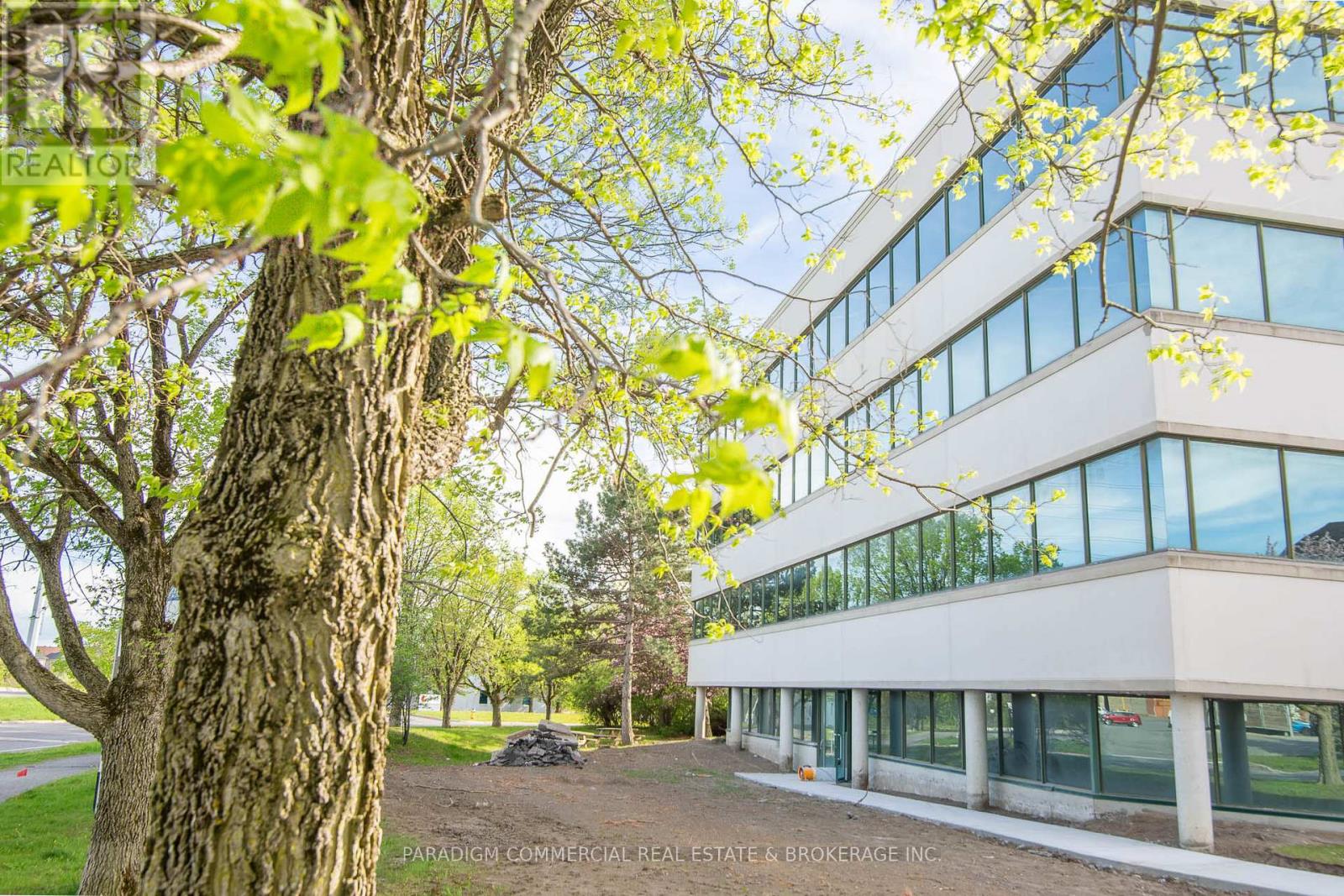 300, 301, 310, 320 - 135 Michael Cowpland Drive, Ottawa, Ontario  K2M 2E9 - Photo 3 - X13184946