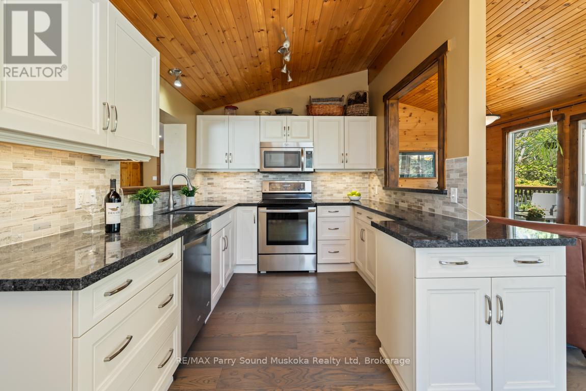 13 Peninsula Shores Road E, Mcdougall, Ontario  P2A 2W7 - Photo 16 - X13185328