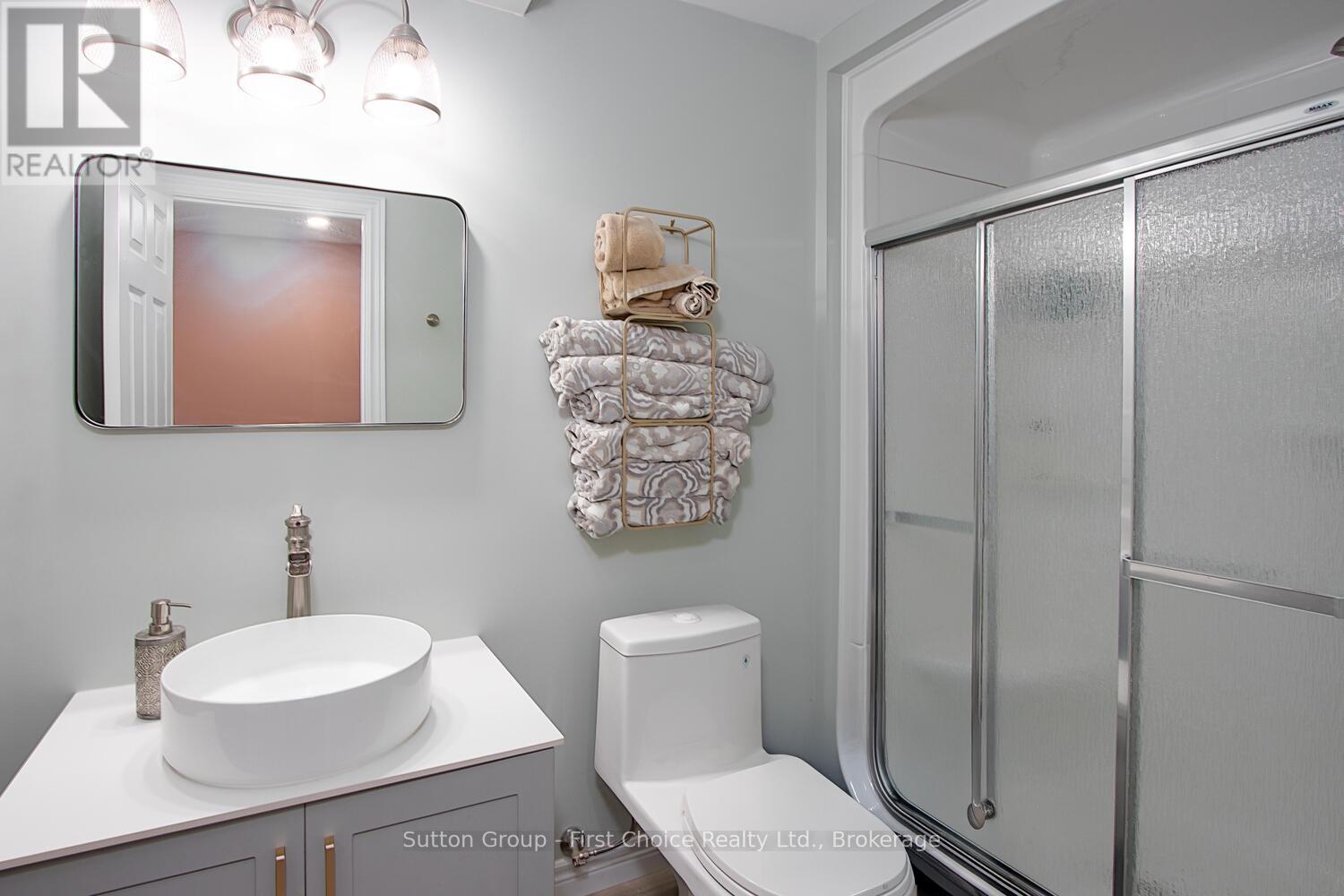 26 Brown Street, Stratford, Ontario  N5A 0B8 - Photo 32 - X13185434
