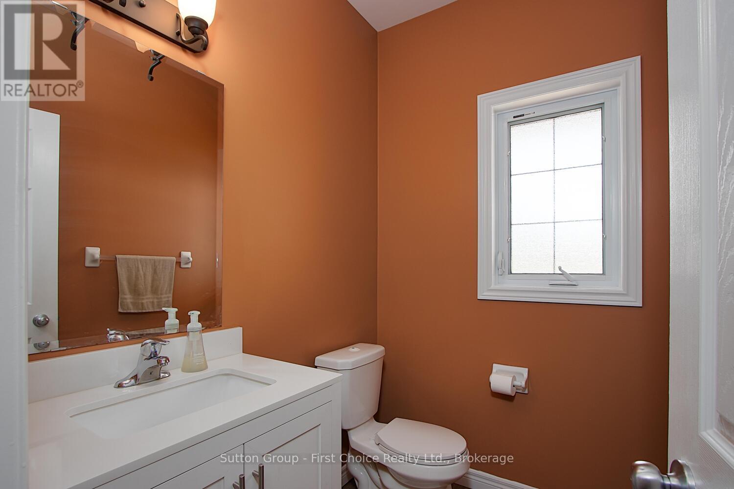 26 Brown Street, Stratford, Ontario  N5A 0B8 - Photo 8 - X13185434