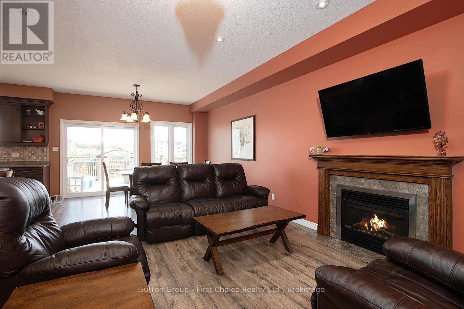 26 Brown Street, Stratford, Ontario  N5A 0B8 - Photo 9 - X13185434