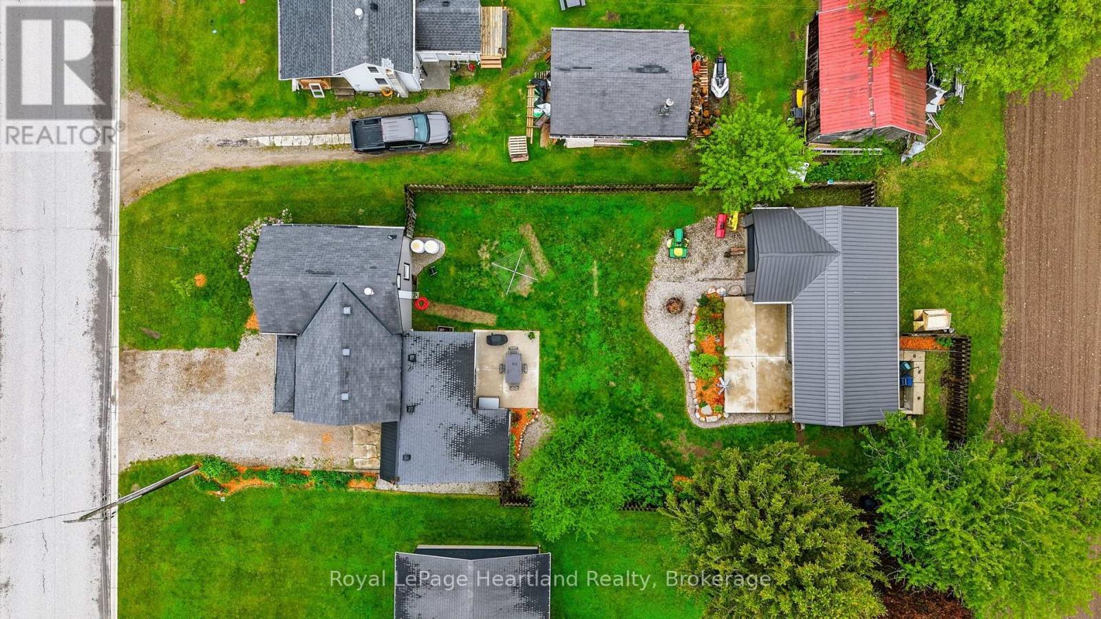 19 Whitechurch Street, Huron-Kinloss, Ontario  N0G 2W0 - Photo 36 - X13185576