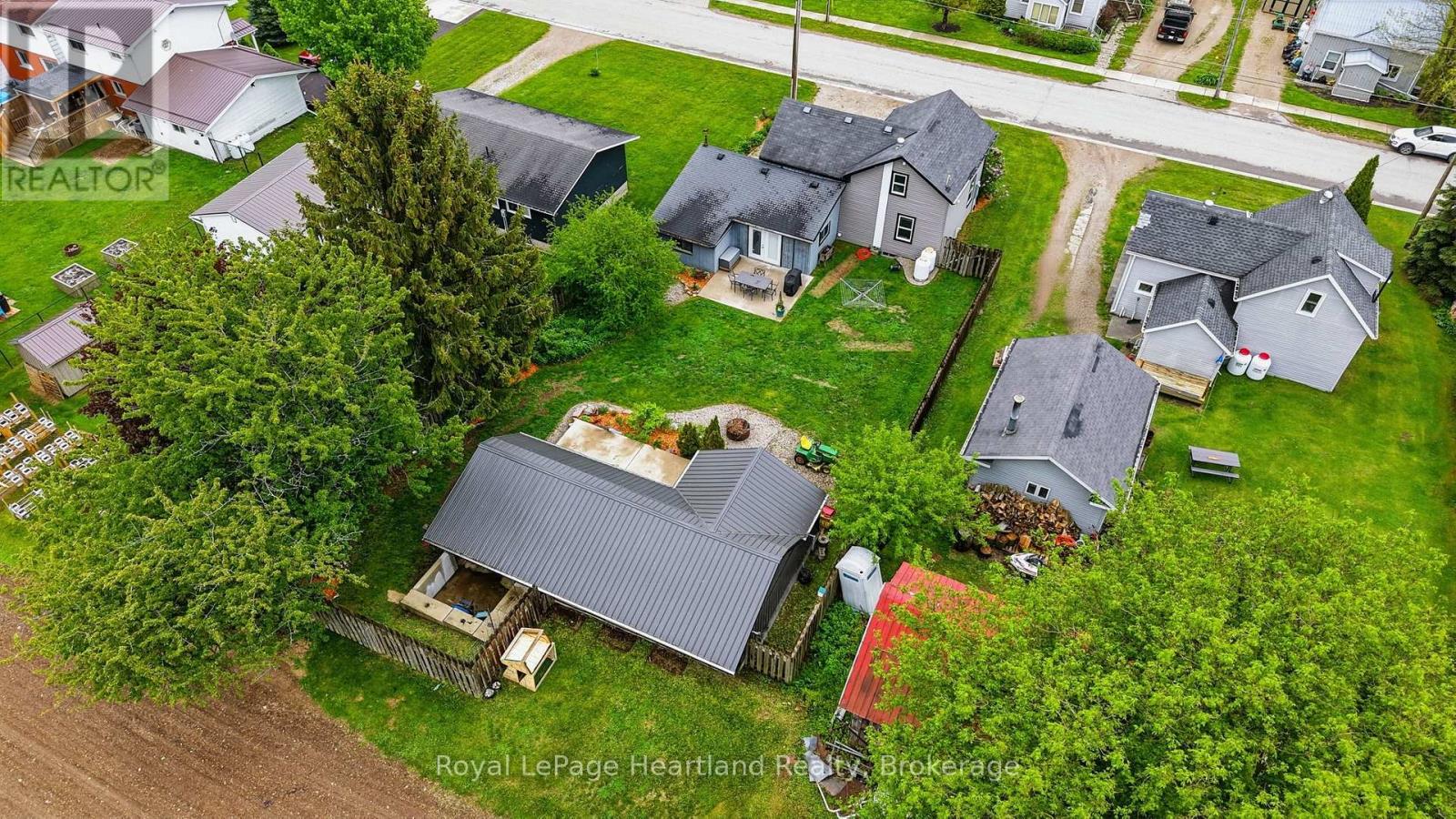 19 Whitechurch Street, Huron-Kinloss, Ontario  N0G 2W0 - Photo 38 - X13185576