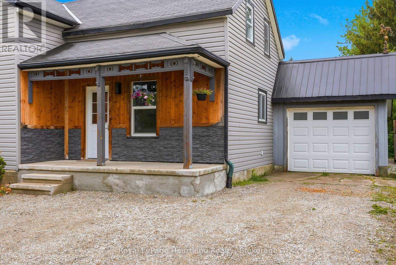 19 Whitechurch Street, Huron-Kinloss, Ontario  N0G 2W0 - Photo 4 - X13185576