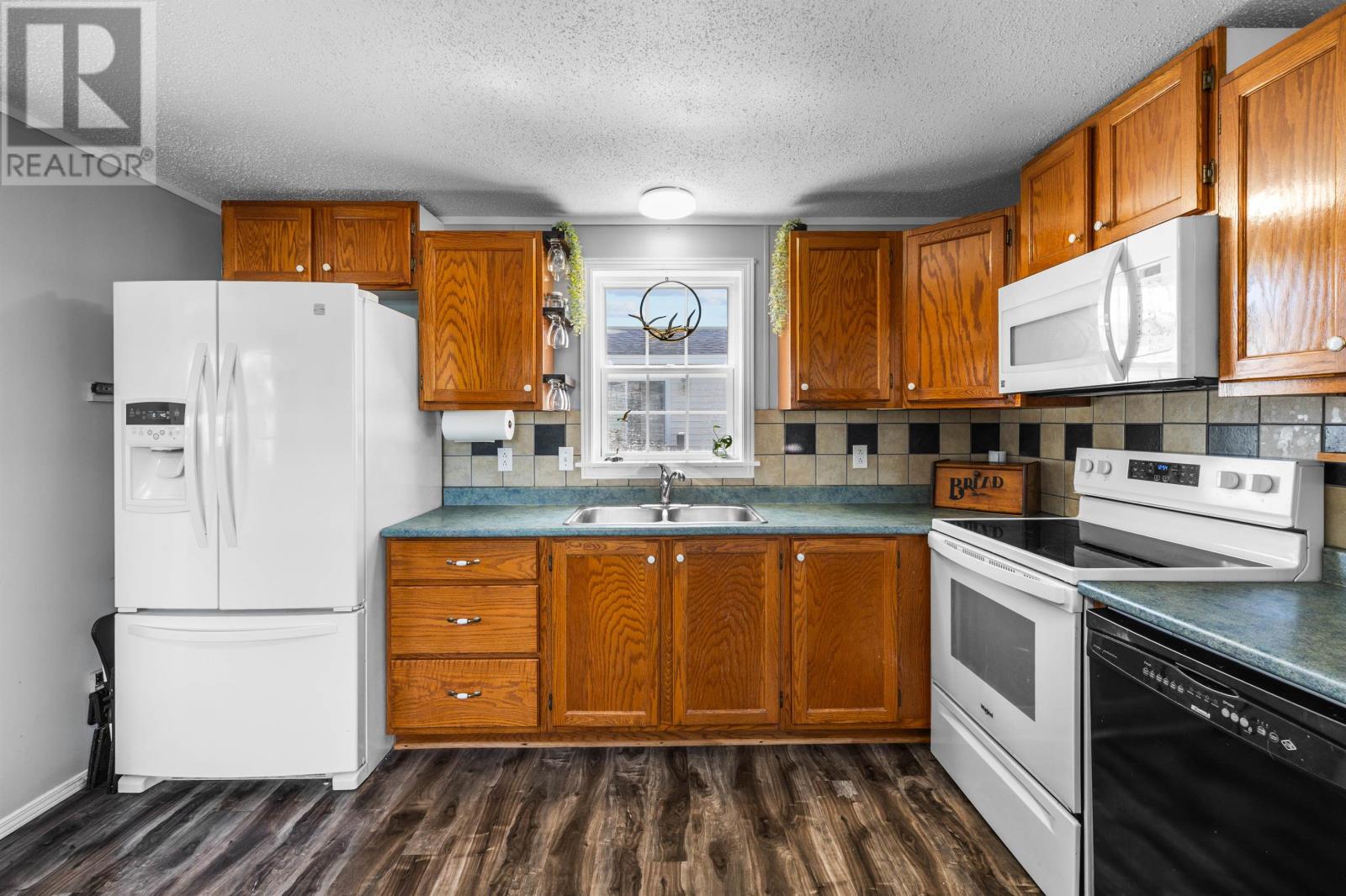 4 Power Street, Montague, Prince Edward Island  C0A 1R0 - Photo 6 - 202612293
