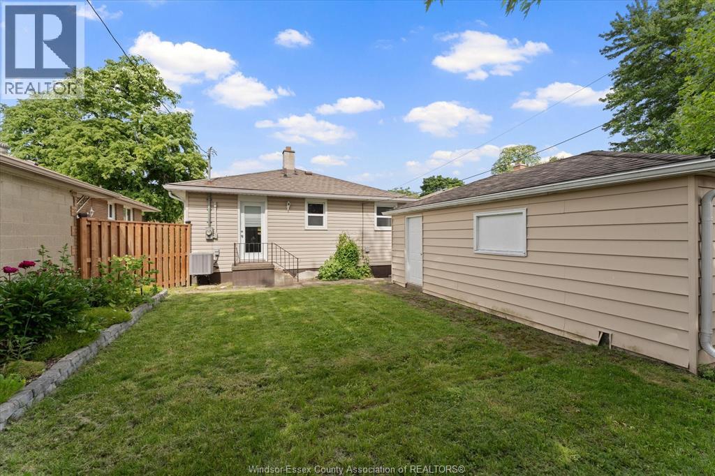 1531 Labadie, Windsor, Ontario N8Y 4H3 - Photo 24 - 26012282
