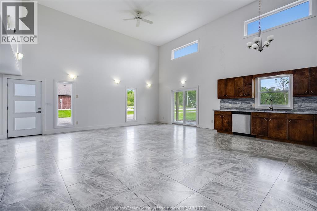 2110 Deer Run Road, Leamington, Ontario N8H 3V7 - Photo 7 - 26012251