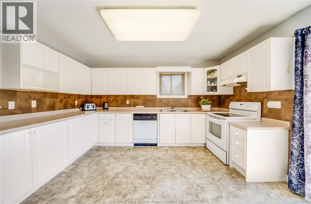 185 Elm Avenue, Windsor, Ontario N9A 5G9 - Photo 14 - 26011949