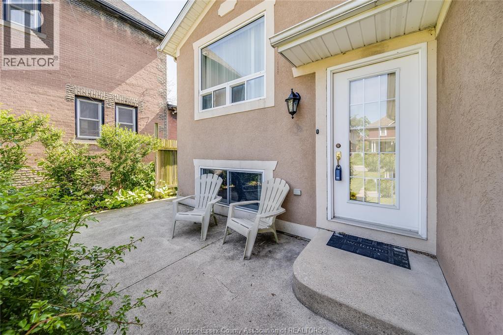 185 Elm Avenue, Windsor, Ontario N9A 5G9 - Photo 2 - 26011949