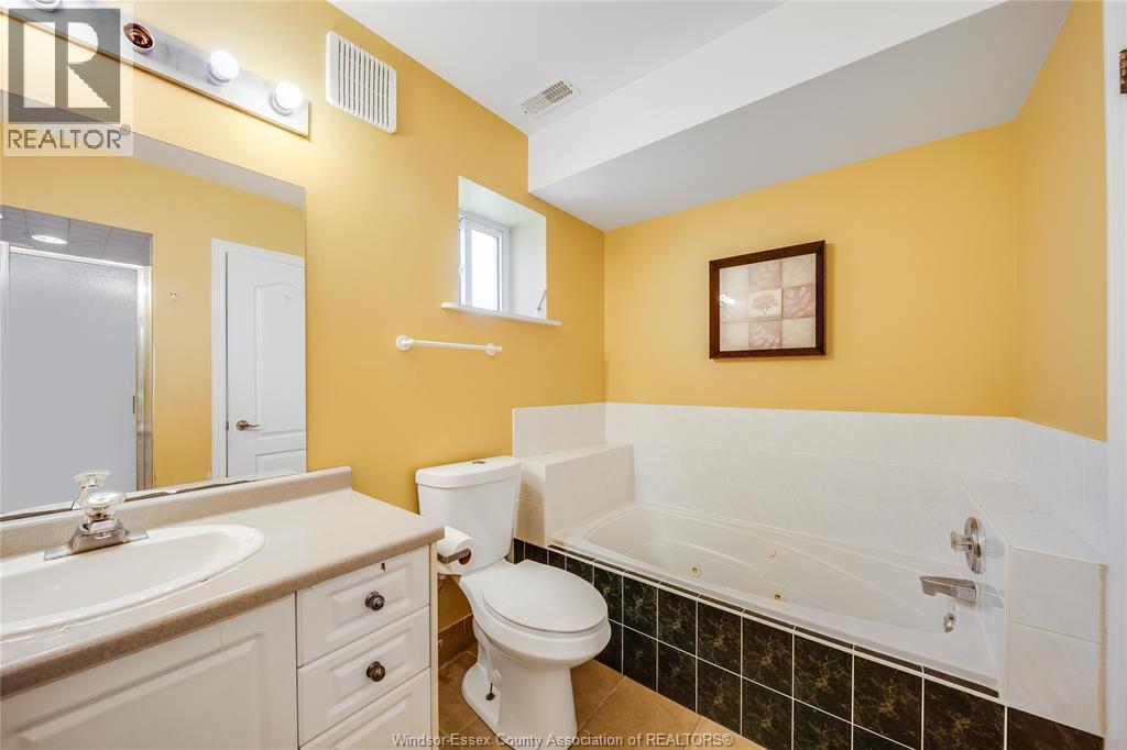 185 Elm Avenue, Windsor, Ontario N9A 5G9 - Photo 37 - 26011949