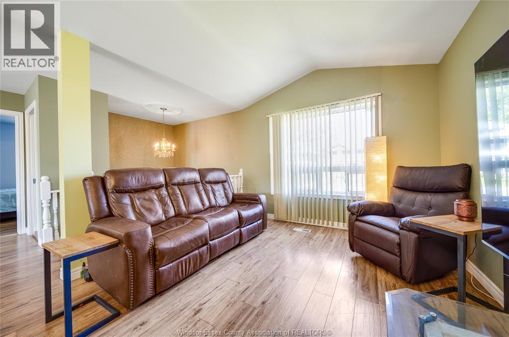 185 Elm Avenue, Windsor, Ontario N9A 5G9 - Photo 8 - 26011949