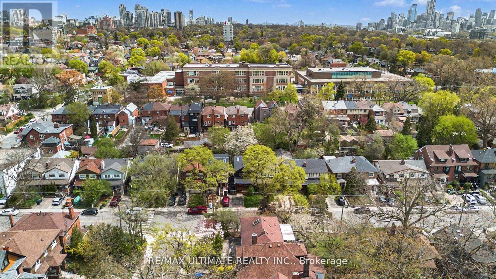 89 Alberta Avenue W, Toronto, Ontario  M6H 2R7 - Photo 48 - C13184206