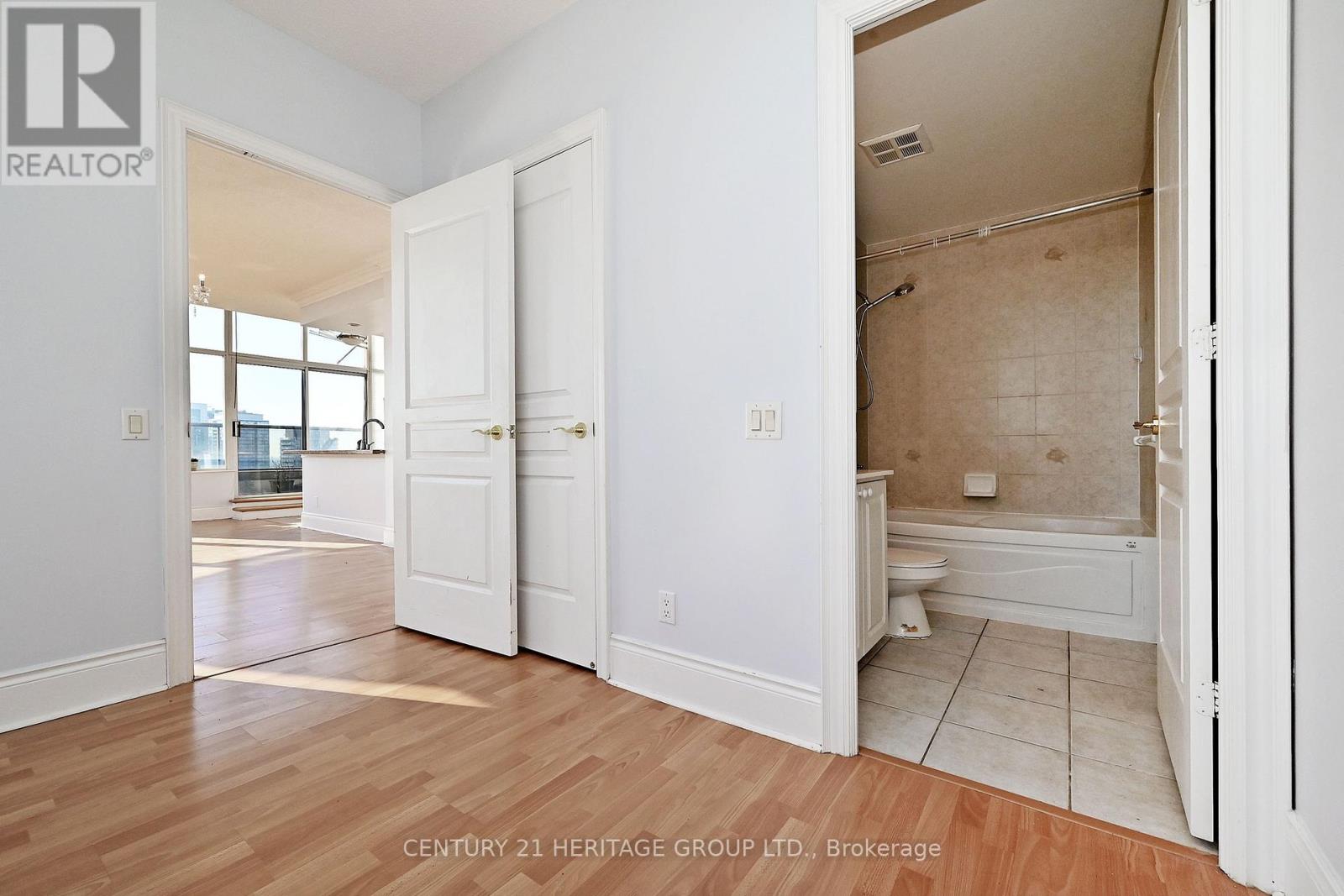 2904 - 10 Northtown Way, Toronto, Ontario  M2N 7L4 - Photo 21 - C13184620