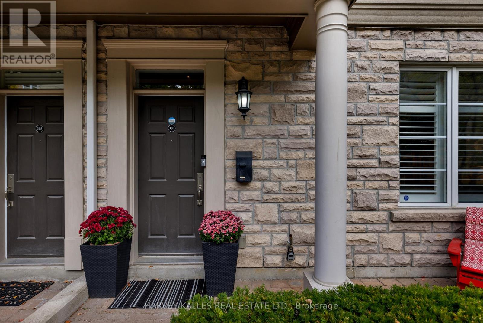 304 - 51 York Mills Road, Toronto, Ontario  M2P 1B6 - Photo 2 - C13184648