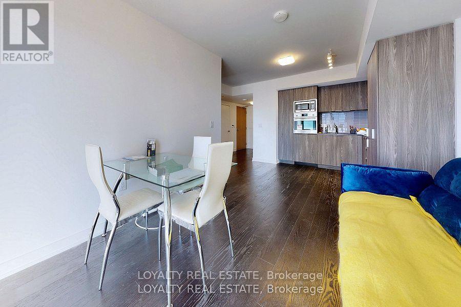 1107 - 11 Wellesley Street W, Toronto, Ontario  M4Y 0G4 - Photo 10 - C13184666