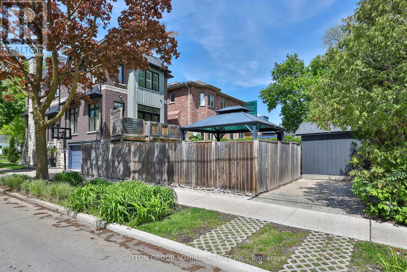 137 Florence Avenue, Toronto, Ontario  M2N 1G2 - Photo 3 - C13185168