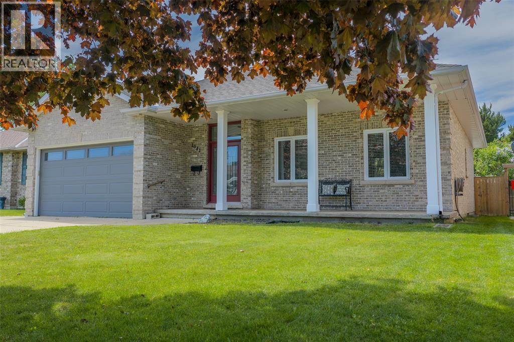 1041 Bernard Court