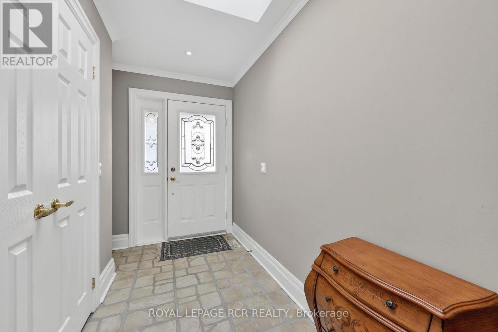 2-28 Reddington Drive, Caledon, Ontario  L7E 0E4 - Photo 5 - W12904404