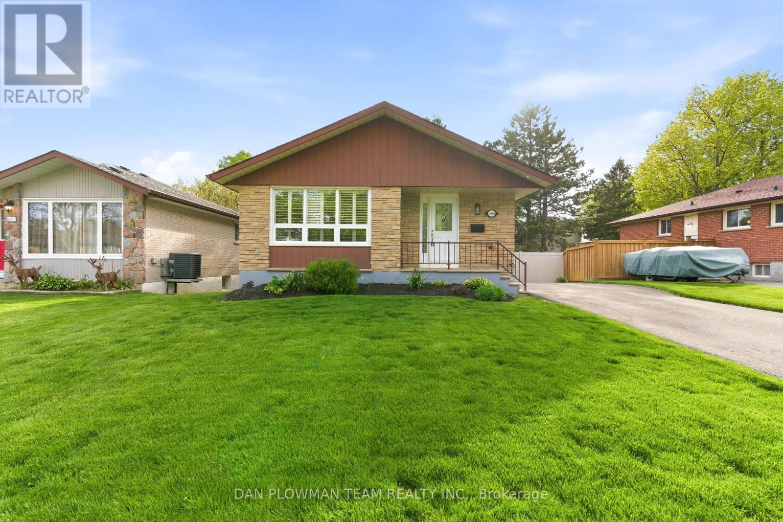 808 Central Park Boulevard N, Oshawa, Ontario  L1G 6B1 - Photo 2 - E13184582