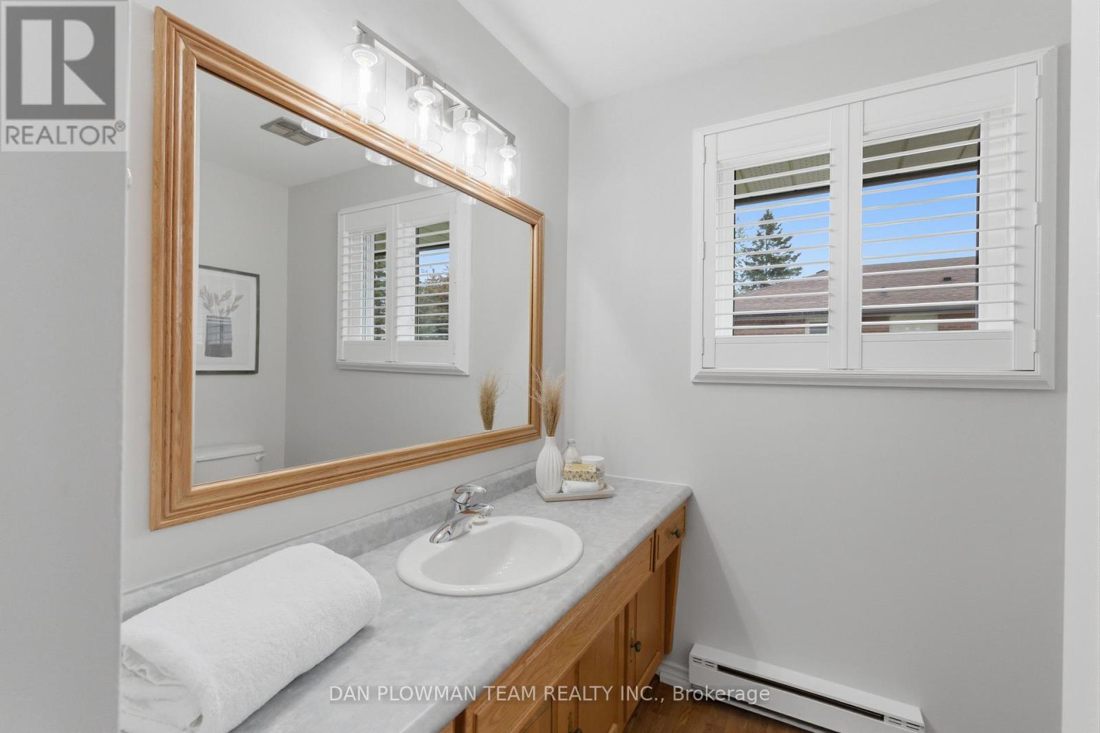 808 Central Park Boulevard N, Oshawa, Ontario  L1G 6B1 - Photo 23 - E13184582