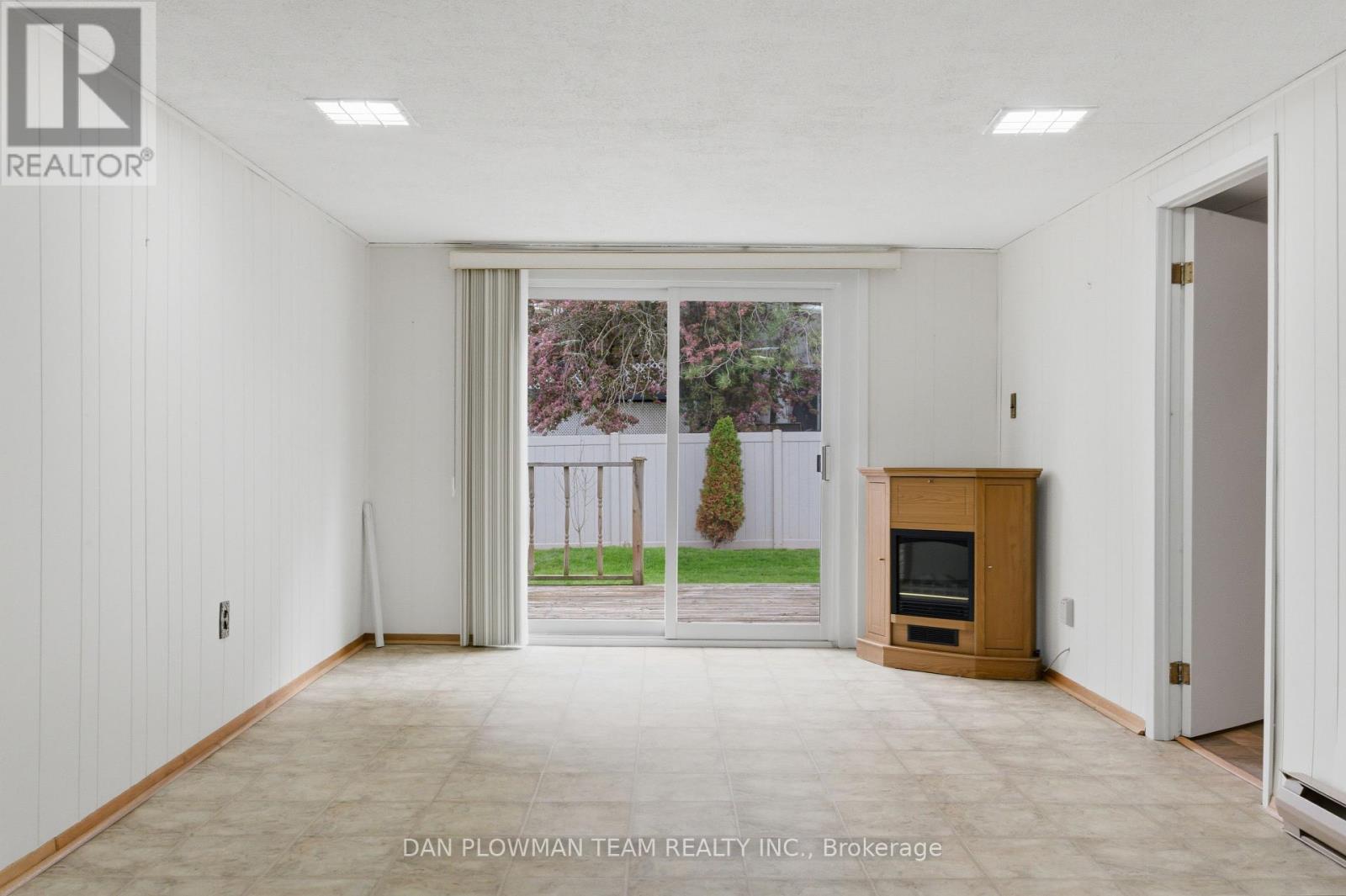 808 Central Park Boulevard N, Oshawa, Ontario  L1G 6B1 - Photo 27 - E13184582