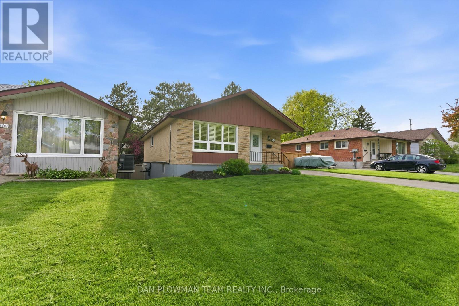 808 Central Park Boulevard N, Oshawa, Ontario  L1G 6B1 - Photo 3 - E13184582