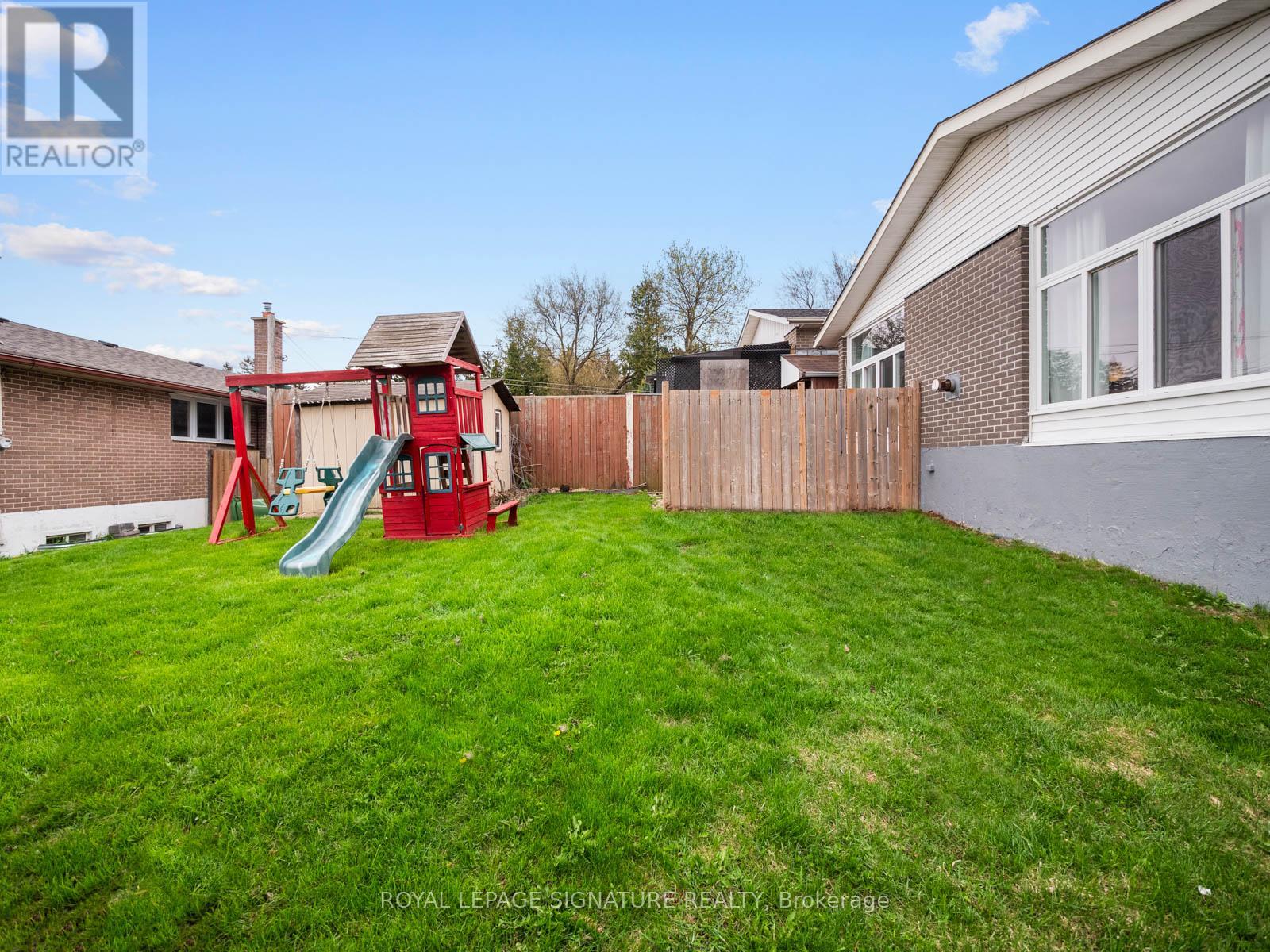 19 Shoreland Crescent, Toronto, Ontario  M1G 1M4 - Photo 42 - E13184602