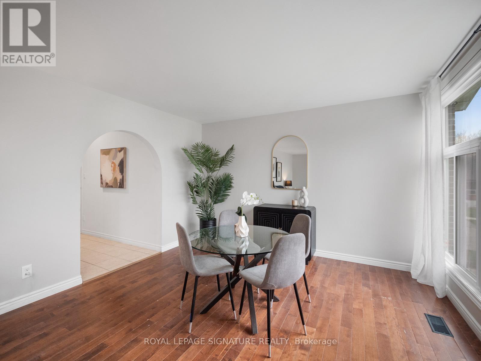 19 Shoreland Crescent, Toronto, Ontario  M1G 1M4 - Photo 6 - E13184602
