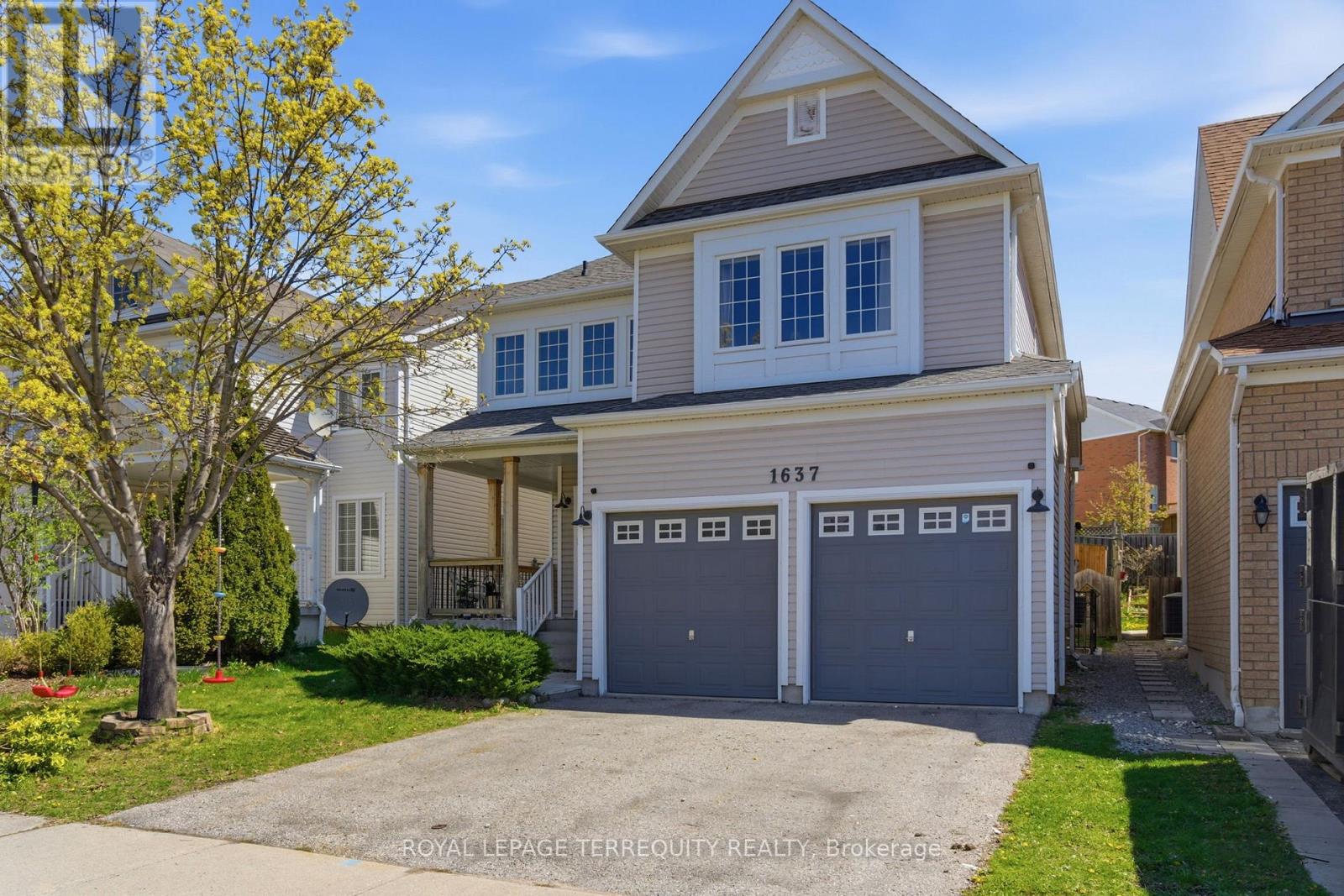 1637 Grandview Street N, Oshawa, Ontario  L1K 0A6 - Photo 2 - E13184856
