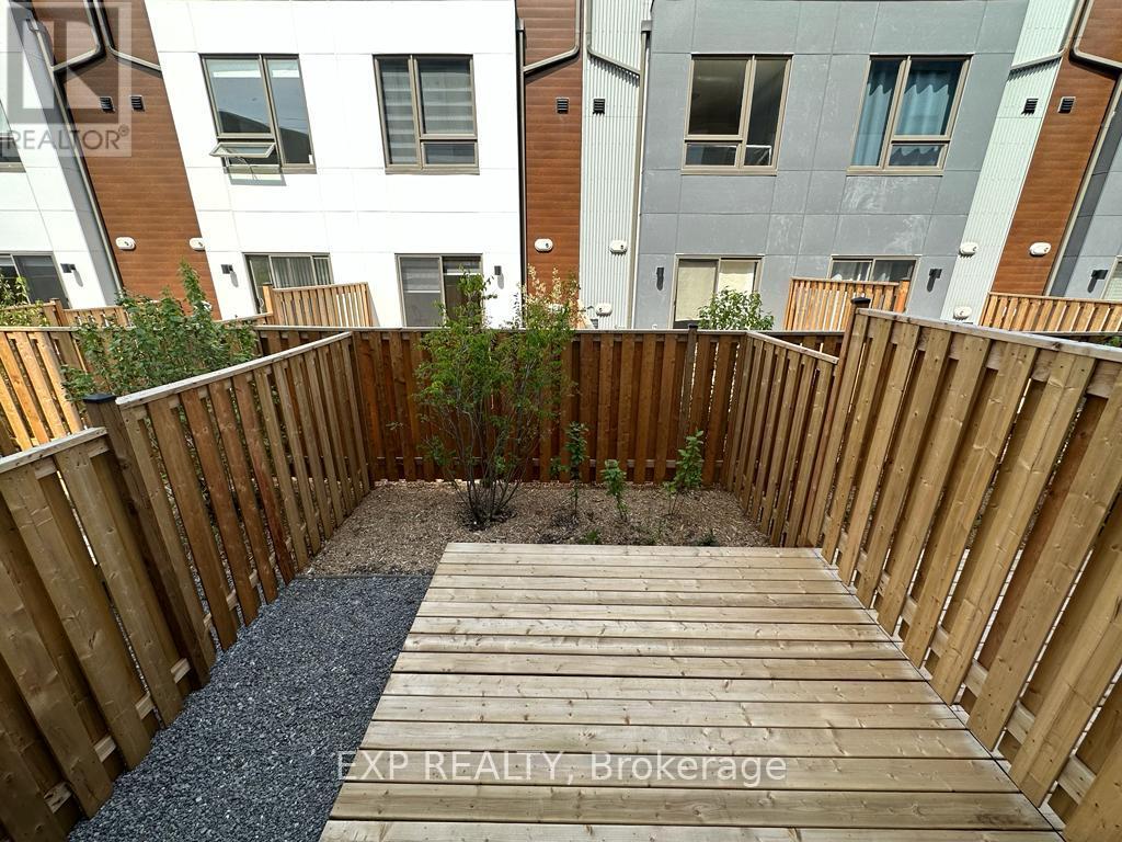 1663 Pleasure Valley Path, Oshawa, Ontario  L1G 4X8 - Photo 15 - E13185288