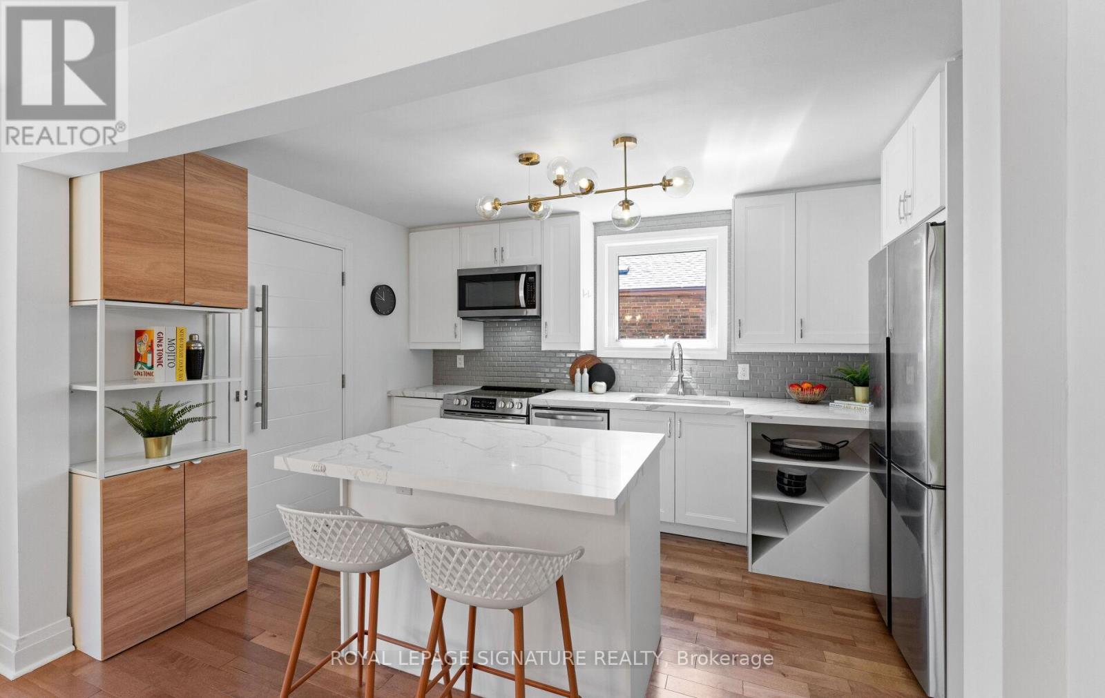 1342 Victoria Park Avenue, Toronto, Ontario  M4B 2L7 - Photo 3 - E13185406