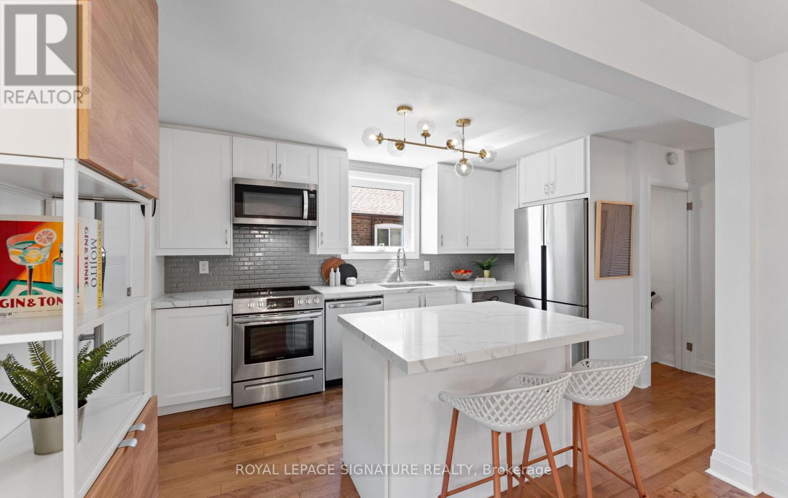 1342 Victoria Park Avenue, Toronto, Ontario  M4B 2L7 - Photo 4 - E13185406