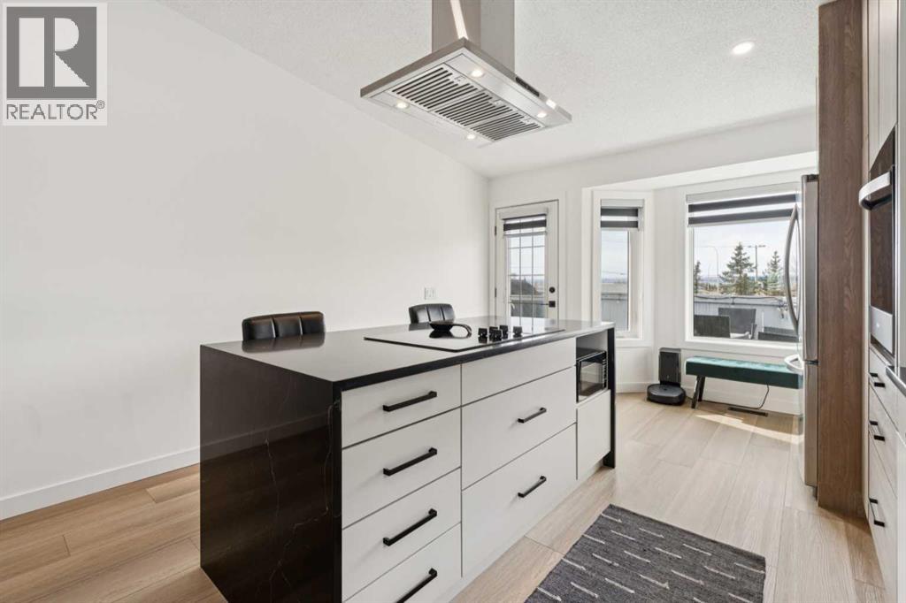 194 Martinglen Way NE, Calgary, Alberta  T3J 3L1 - Photo 13 - A2310999