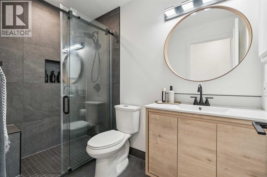 194 Martinglen Way NE, Calgary, Alberta  T3J 3L1 - Photo 20 - A2310999