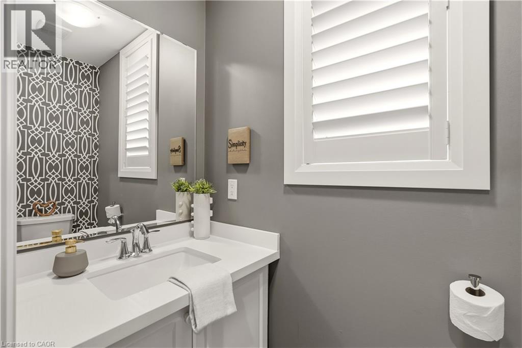 57 Riverwalk Drive, Waterdown, Ontario  L8B 1X3 - Photo 21 - 40819278